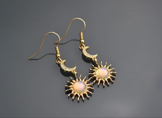 Celestial earrings golden