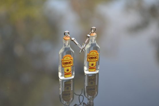 Gin alcohol dangles